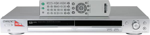 Player & remote control, front view