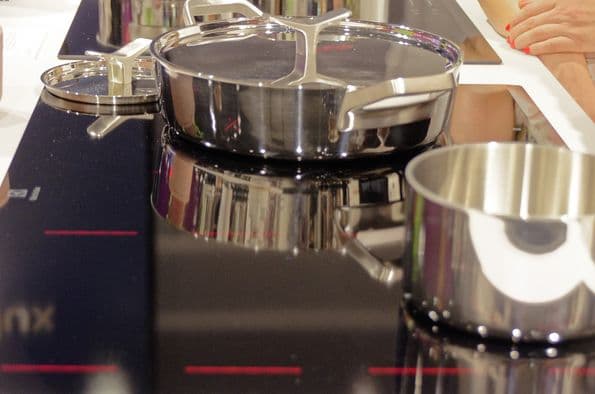 Дзюнити Судзуки, глава российского представительства Electrolux