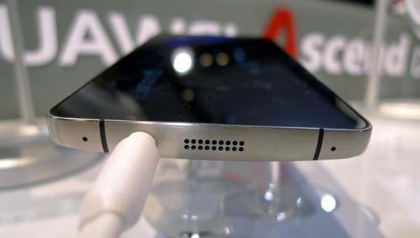 Мобильные новинки CES 2013