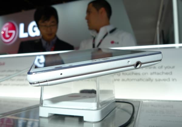 Мобильные новинки CES 2013