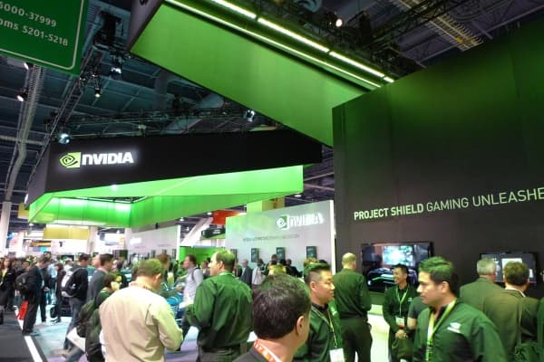 Мобильные новинки CES 2013