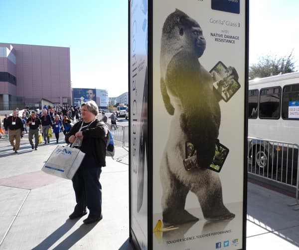 Мобильные новинки CES 2013