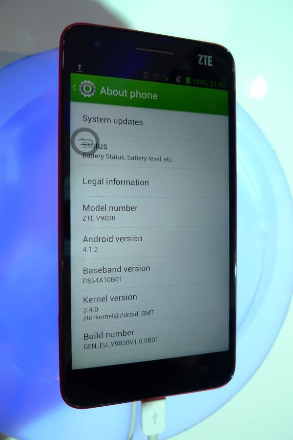 Мобильные новинки CES 2013
