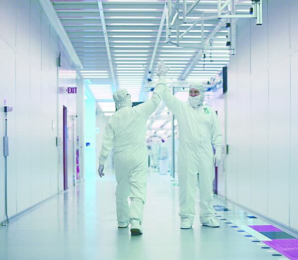 Внутри Intel Fab