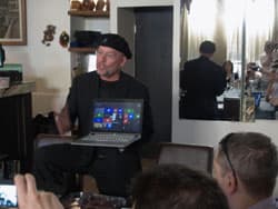 Mooly Eden shows Notebook with touchscreen