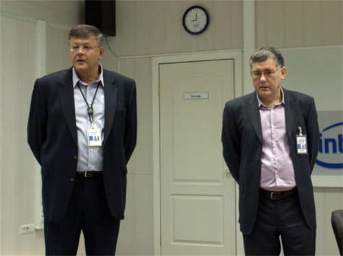 На фото слева Александр Авдеев, справа Виталий Саяпин