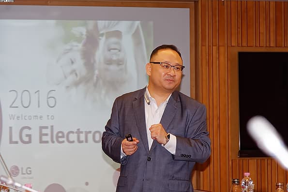 Пресс-тур LG 2016