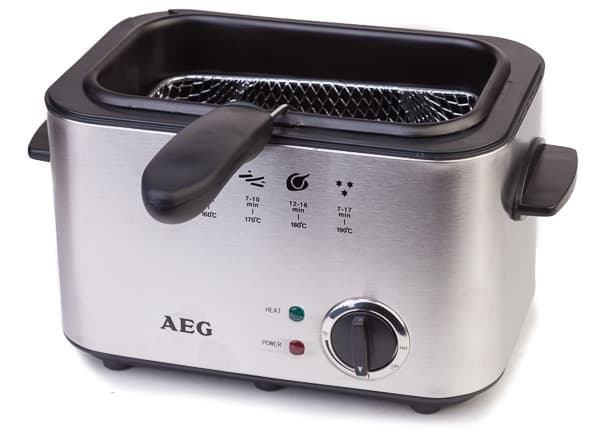 фритюрница-фондюшница AEG FFR 5551