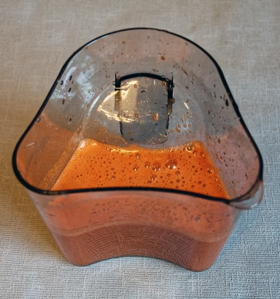 Шнековая соковыжималка Caso SJW400