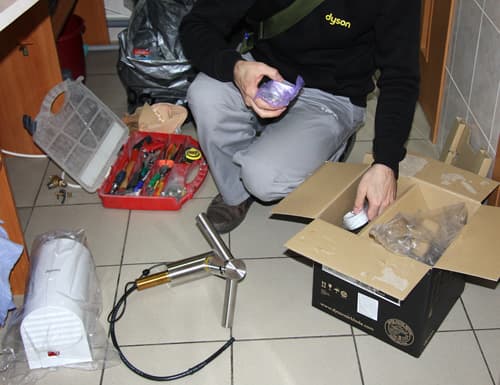 Сушилка для рук Dyson Airblade Tap AB09. Установка