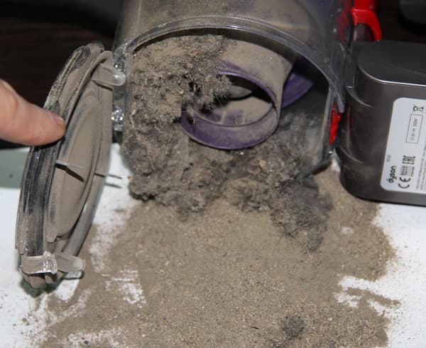 Пылесос Dyson DC62 Animalpro, пылесборник