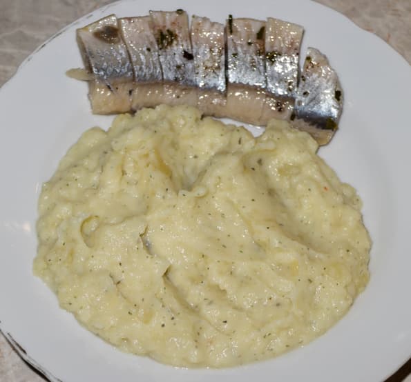 Планетарный миксер Electrolux EKM7300