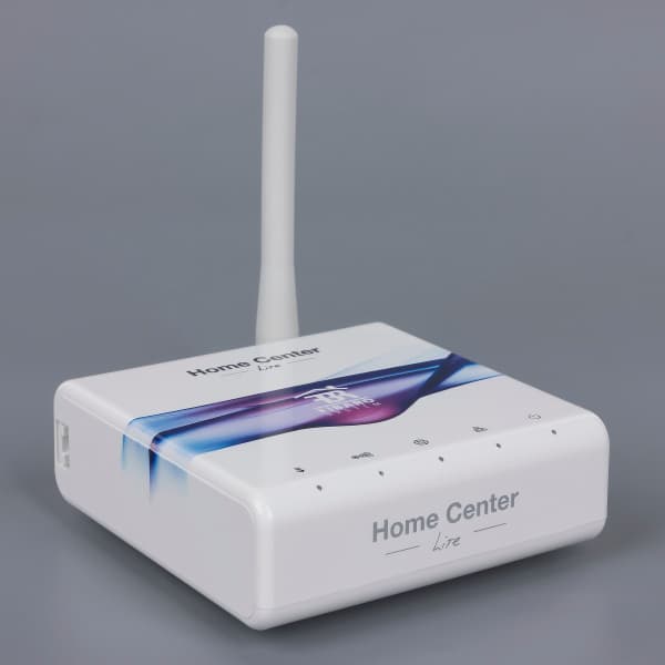 Внешний вид контроллера Fibaro Home Center Lite