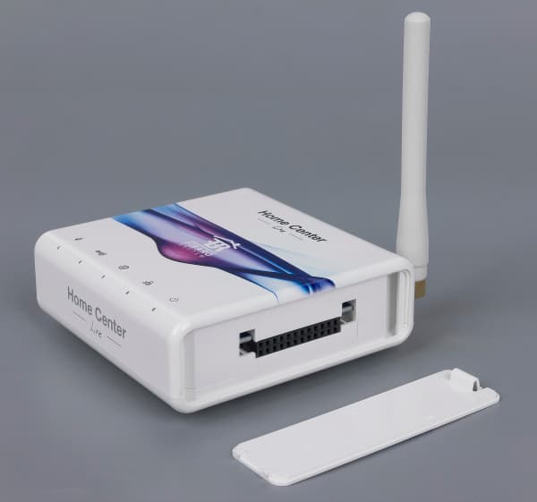 Внешний вид контроллера Fibaro Home Center Lite