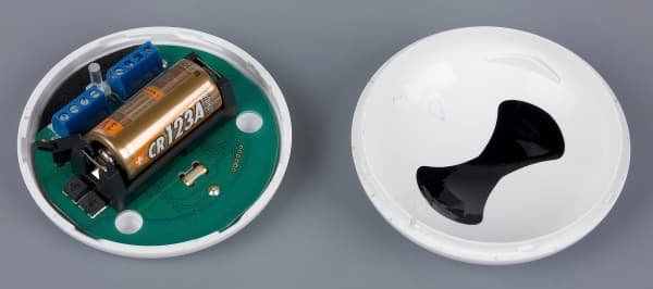 Конструкция Fibaro Flood Sensor