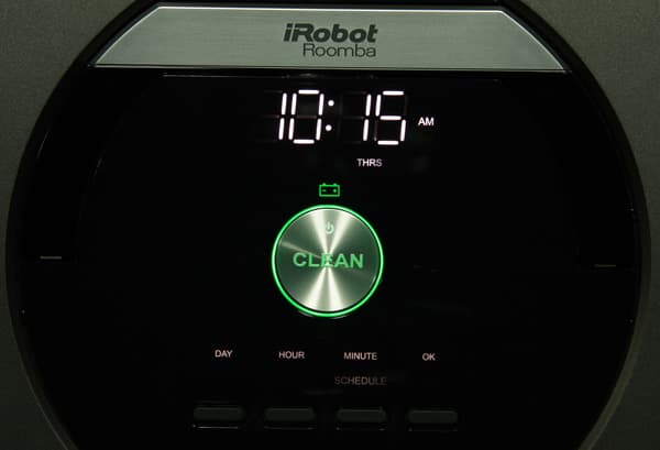 робот-пылесос iRobot Roomba 870, контрольная панель
