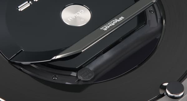 Робот-пылесос iRobot Roomba 880, ручка