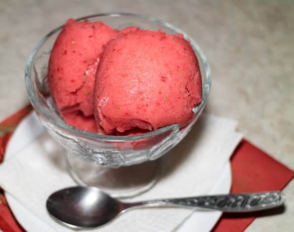 Шнековая соковыжималка Kitfort KT-1104