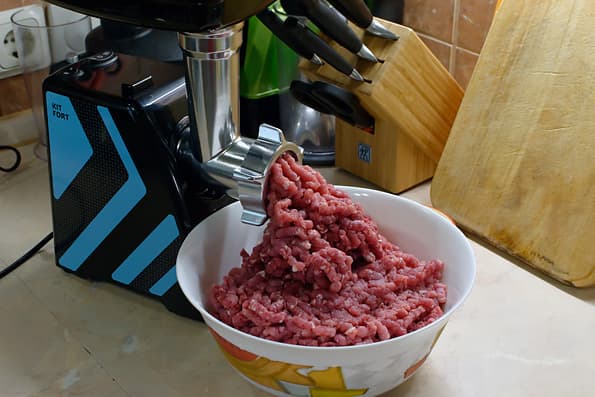 Мясорубка Kitfort KT-2101 Carnivora