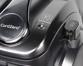Пылесос LG CordZero Power (VK89000HQ), разъем для подключения кабеля сетевого питания