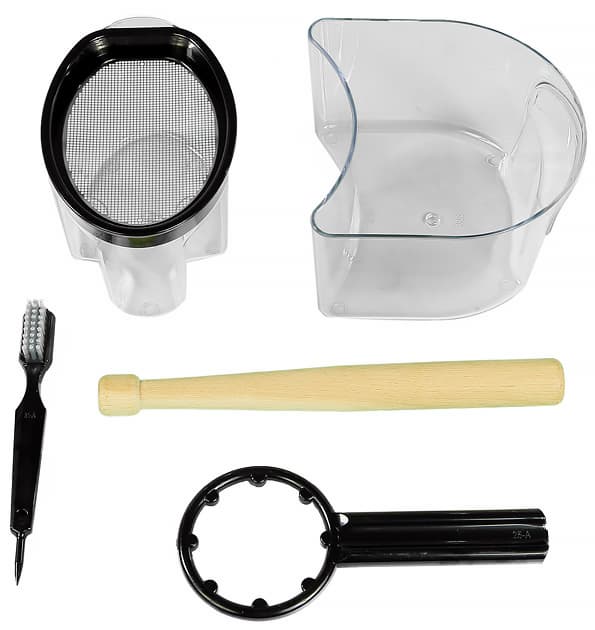 Двухшнековая горизонтальная соковыжималка Omega TWN32R