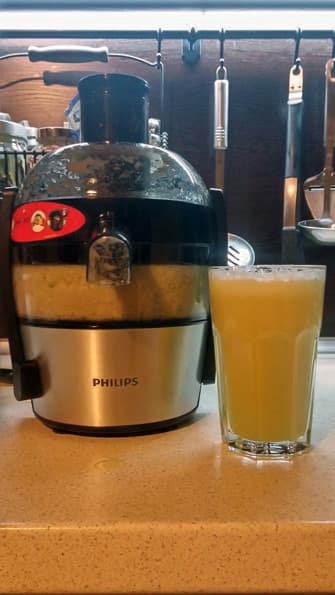 Центробежная соковыжималка Philips HR1836