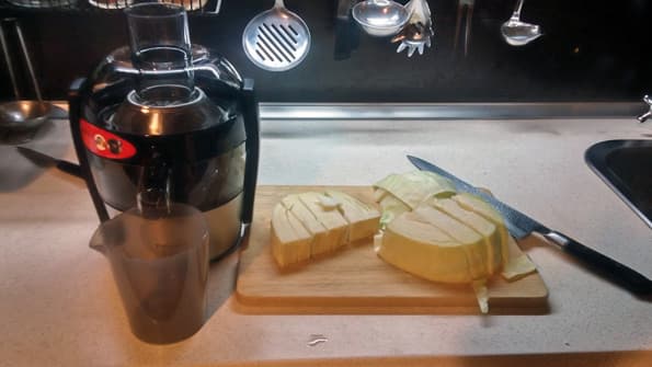 Центробежная соковыжималка Philips HR1836