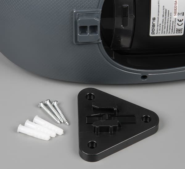 Пылесос Polaris PVCS 0418. Кронштейн