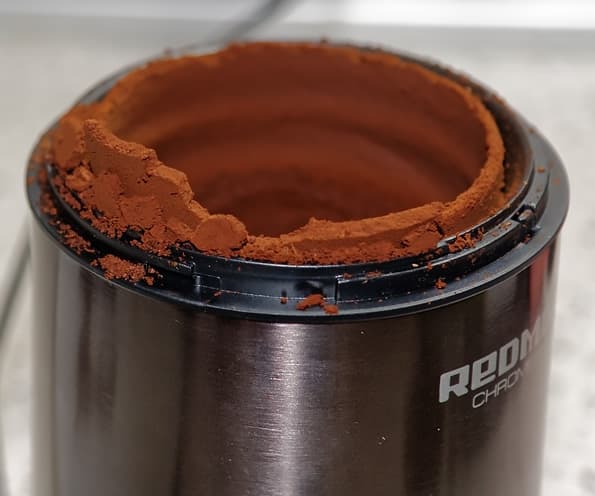 Роторная кофемолка Redmond RCG-CBM1604