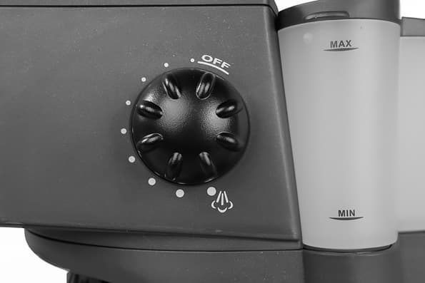 рожковая кофеварка Redmond RCM-1503