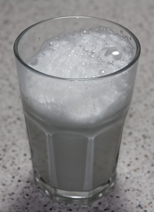 рожковая кофеварка Redmond RCM-1503