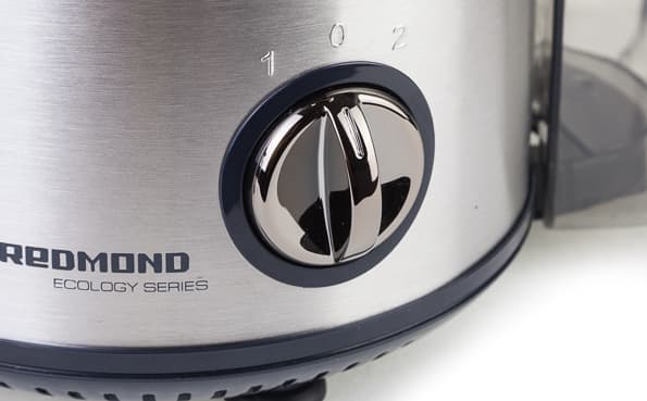 Центробежная соковыжималка Redmond RJ-M906