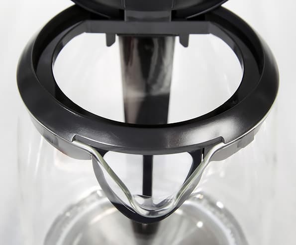 Электрический чайник Redmond RK-G200S с подсветкой и управлением по Bluetooth