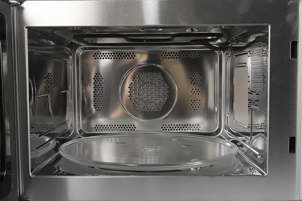 Микроволновая печь с грилем и конвекцией Redmond RM-2502D