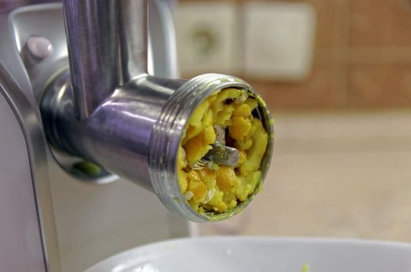 мясорубка Redmond RMG-1203-8