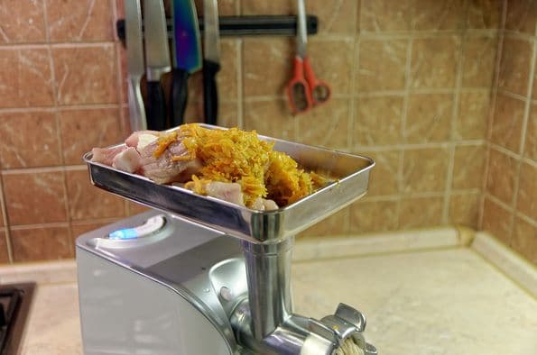 мясорубка Redmond RMG-1203-8