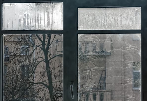 Робот для мойки окон Redmond RV-RW001