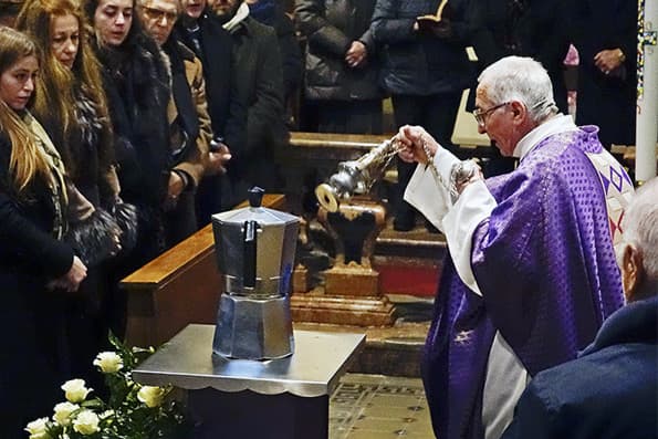 Гейзерная кофеварка Rommelsbacher EKO 366/E