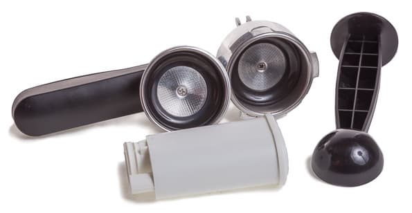 кофеварки-эспрессо Rommelsbacher EKS 2000 и DeLonghi EC680, и кофемашина Philips Saeco Xsmall HD8745