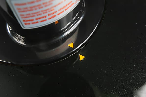 Вертикальная шнековая соковыжималка Sana EUJ808