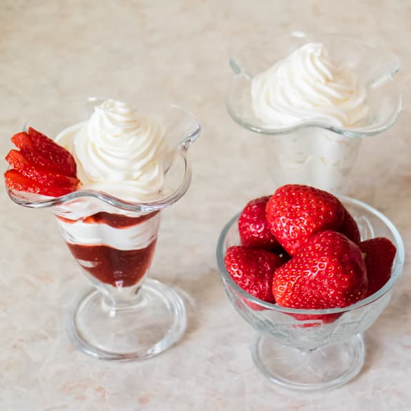 Планетарный миксер Smeg SMF01