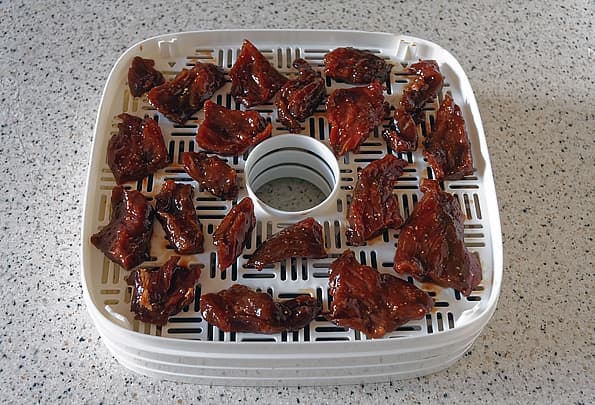 Электрическая сушилка Supra DFS-533