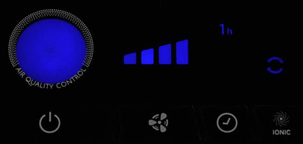 Очиститель воздуха Tefal Intense Pure Air PU4025. Вид снизу