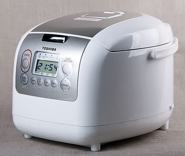 мультиварка Toshiba RC-18NMFR