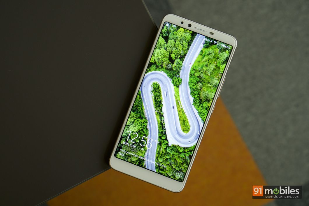 Смартфон Tecno Camon iClick ориентирован на поклонников селфи