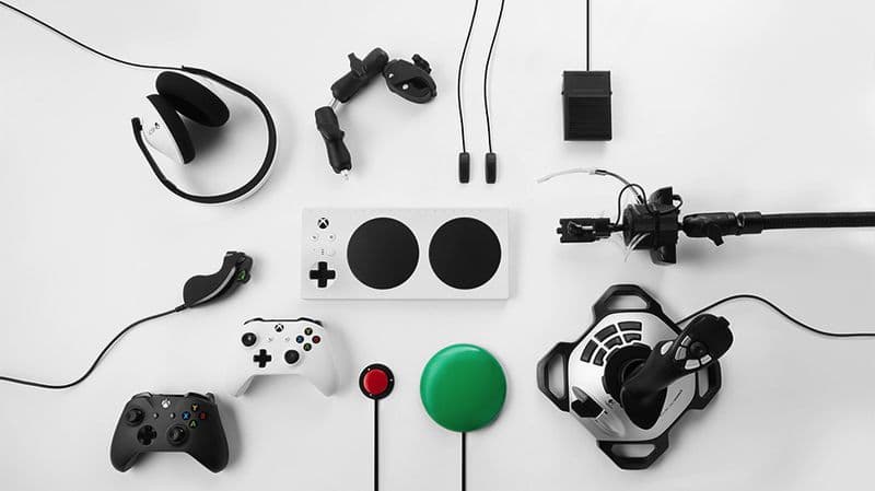 Microsoft Xbox Adaptive Controller — игровой контроллер для людей с ограниченными возможностями