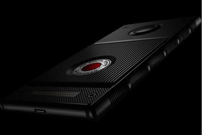 Смартфон Red Hydrogen One стоимостью 1600 долларов будет основан на прошлогодней платформе Qualcomm