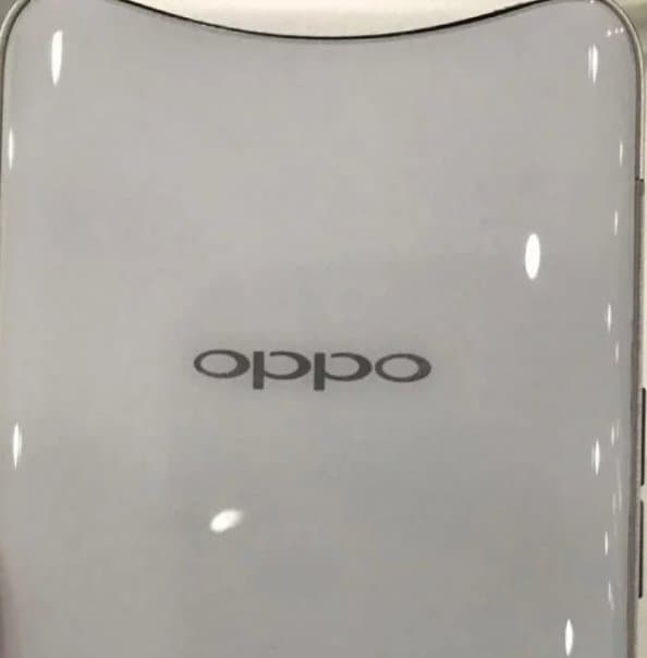 Самый уникальный из современных смартфонов вскоре будет доступен в новом цвете