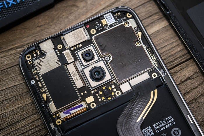 Фотогалерея дня: внутреннее убранство самого производительного смартфона Meizu