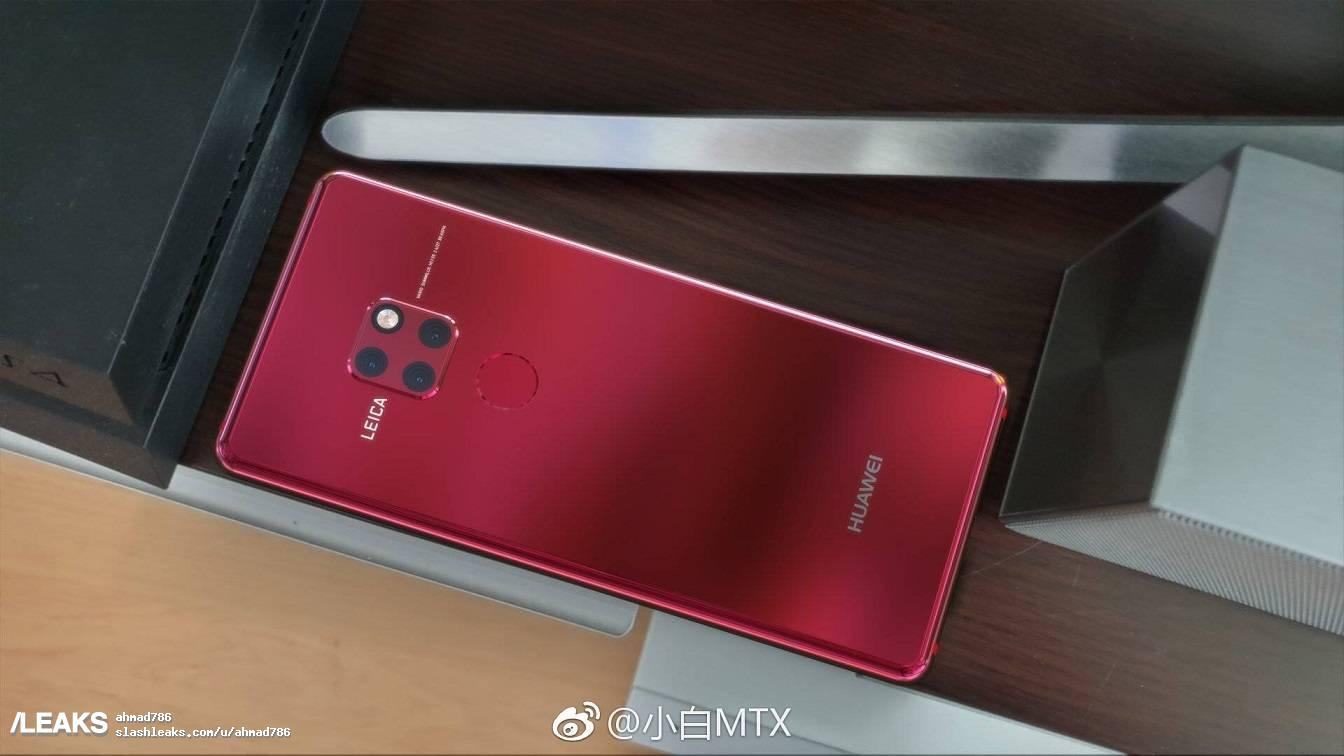 Фото дня: флагманские камерофоны Huawei Mate 20 и Mate 20 Pro заметно отличаются внешне